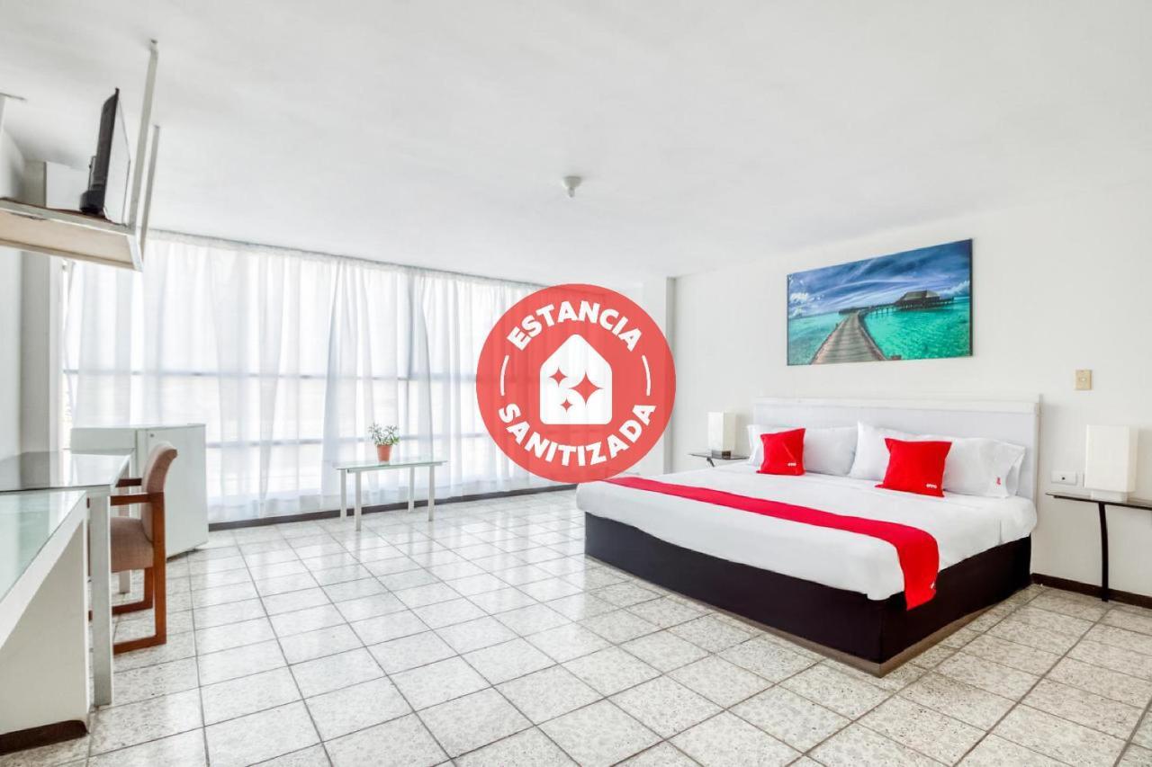 Oyo Hotel Del Llanito, Агуаскальентес Экстерьер фото