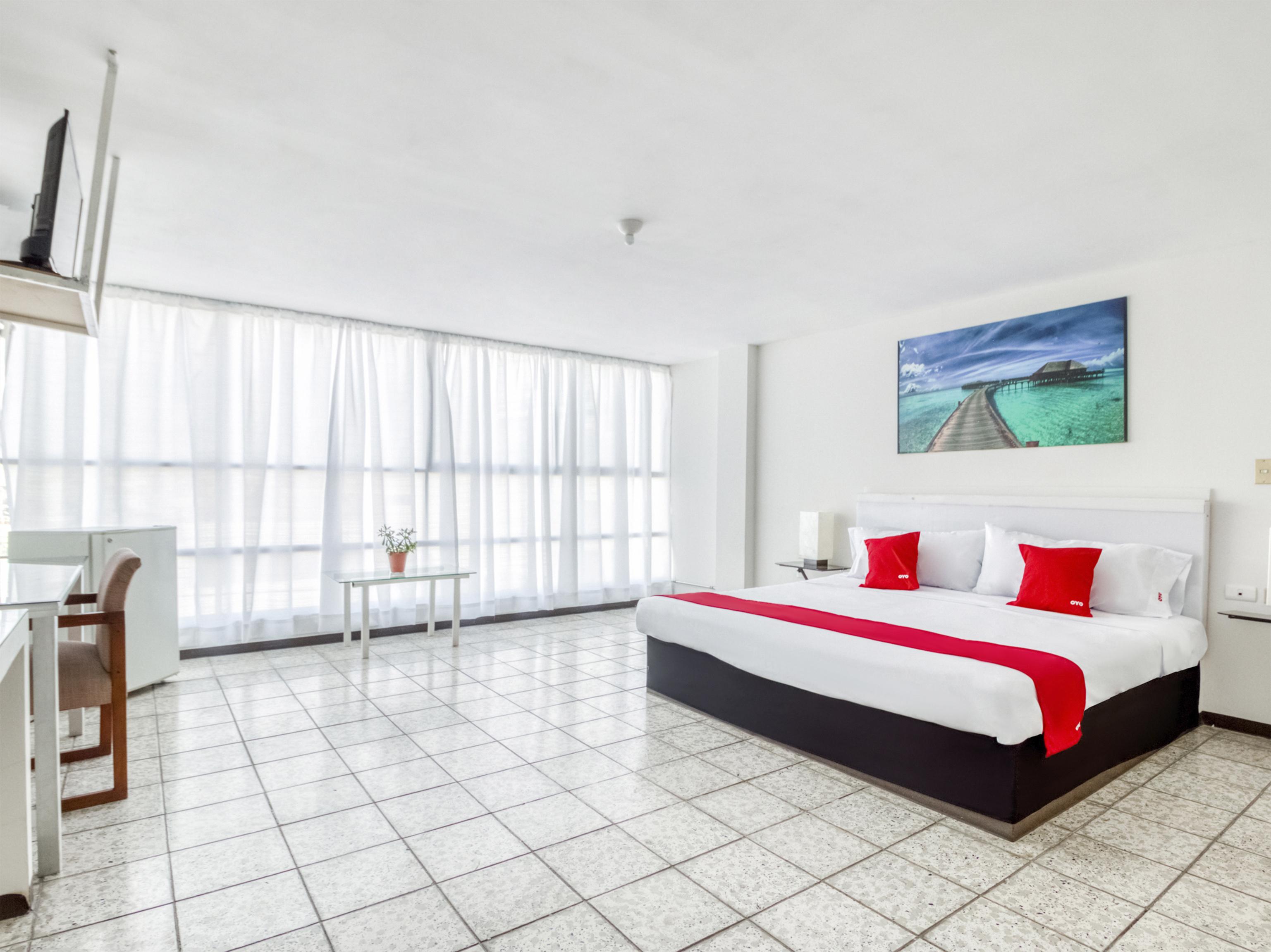 Oyo Hotel Del Llanito, Агуаскальентес Экстерьер фото